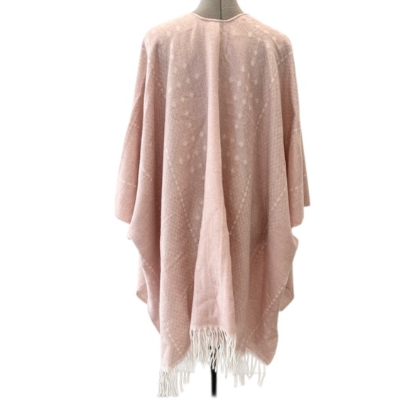 Gentle Fawn Blush Pink Geometric Fringe Poncho Wrap M/L Open Front Shawl - Picture 4 of 6